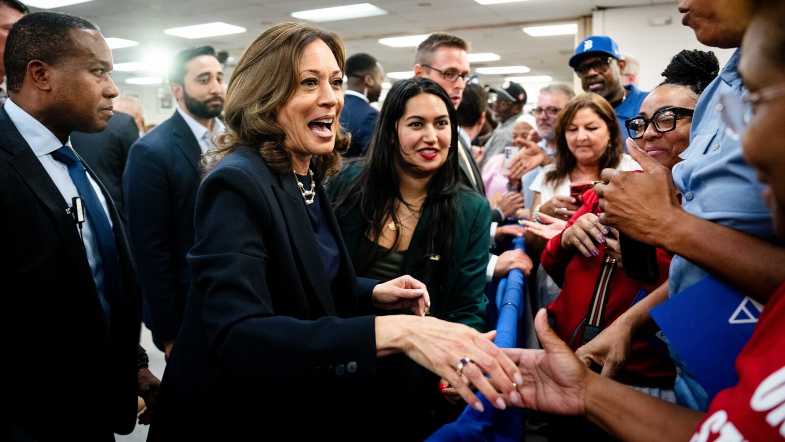 Bà Harris và chiến dịch tranh cử Tổng thống Mỹ ngắn nhất lịch sử- Ảnh 3. Bà Harris và chiến dịch tranh cử Tổng thống Mỹ ngắn nhất lịch sử- Ảnh 3.
