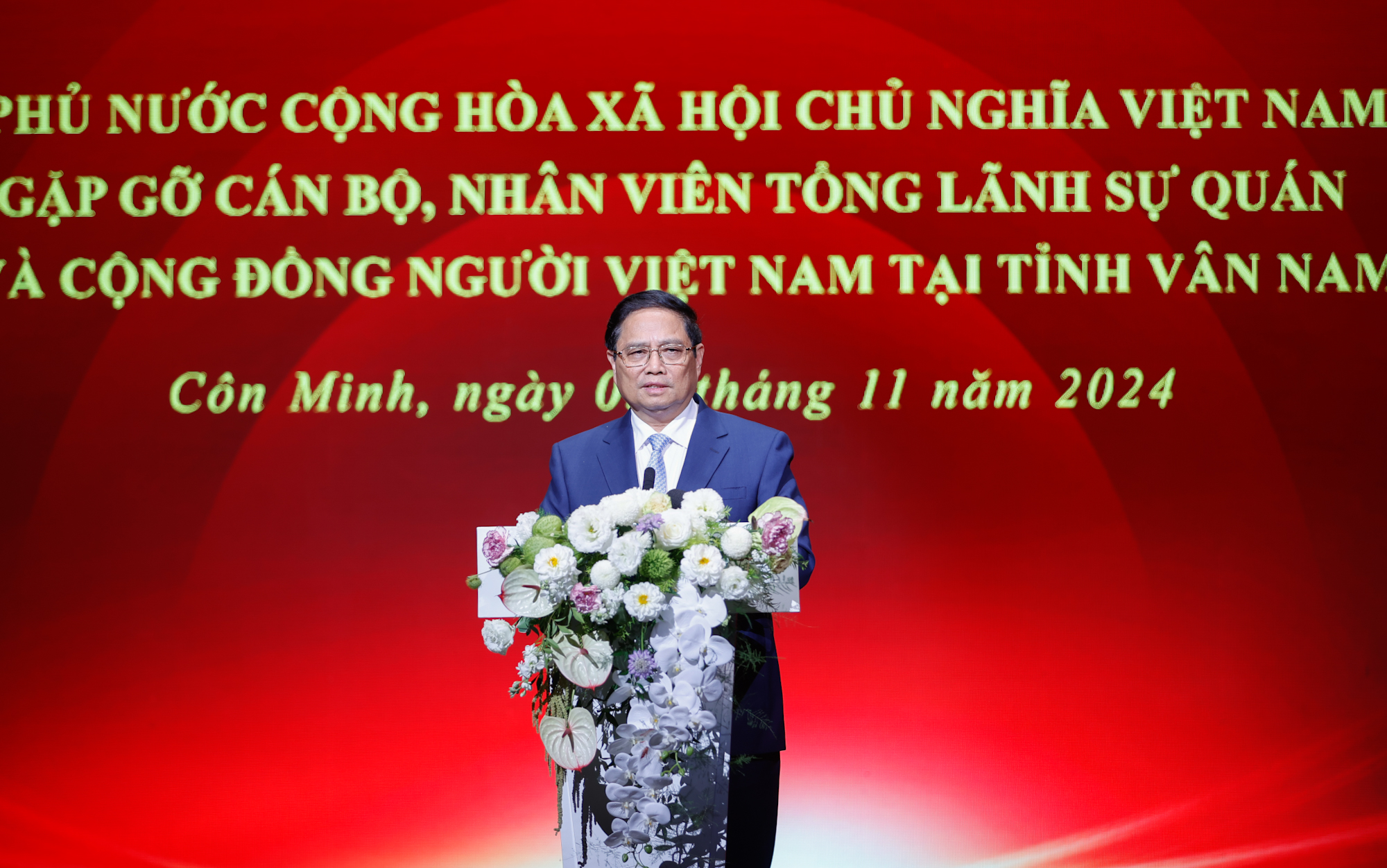 Thủ tướng dự lễ hội văn ho&aacute; - du lịch Việt Nam tại V&acirc;n Nam, Trung Quốc- Ảnh 6.