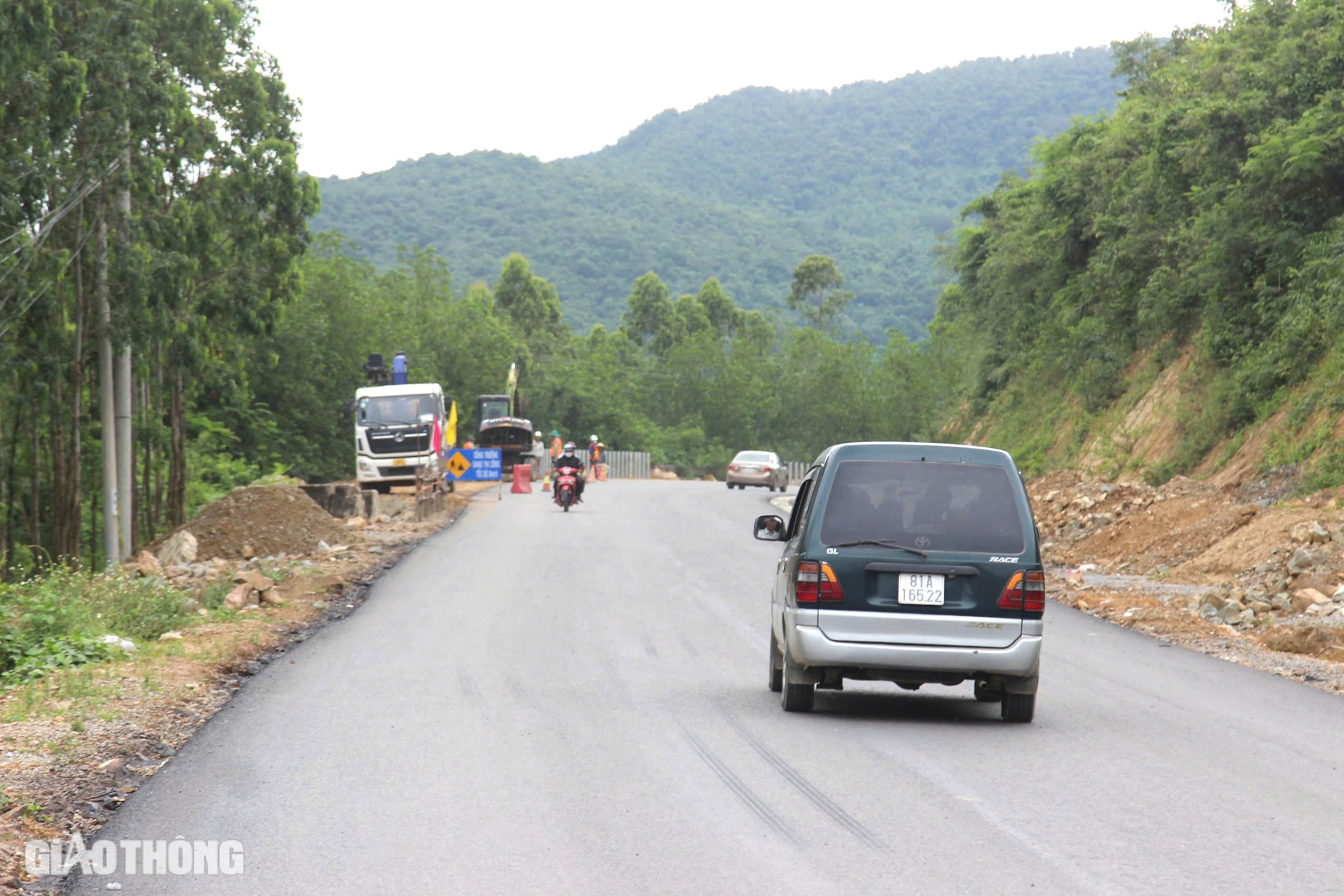 Sắp đến hẹn về đích, dự án nâng cấp QL19 qua Bình Định hiện thi công ra sao?- Ảnh 7. Sắp đến hẹn về đích, dự án nâng cấp QL19 qua Bình Định hiện thi công ra sao?- Ảnh 7.