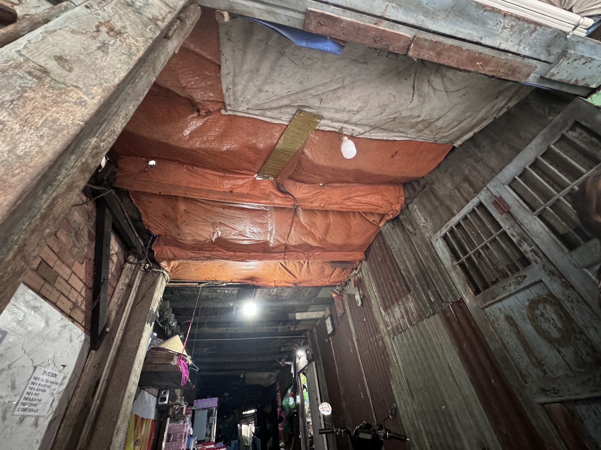 Người dân bờ Bắc kênh Đôi mong ngóng dự án triển khai để có cuộc sống mới- Ảnh 12. Người dân bờ Bắc kênh Đôi mong ngóng dự án triển khai để có cuộc sống mới- Ảnh 12.