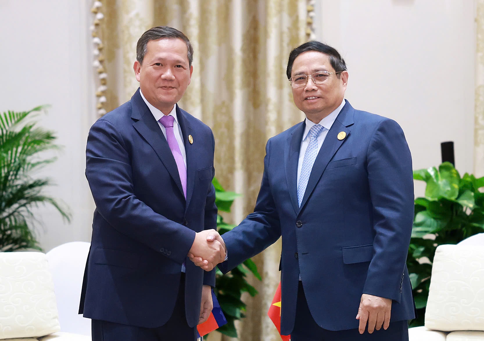Gặp l&atilde;nh đạo L&agrave;o, Campuchia, Thủ tướng đề nghị đẩy mạnh kết nối giao th&ocirc;ng- Ảnh 2.