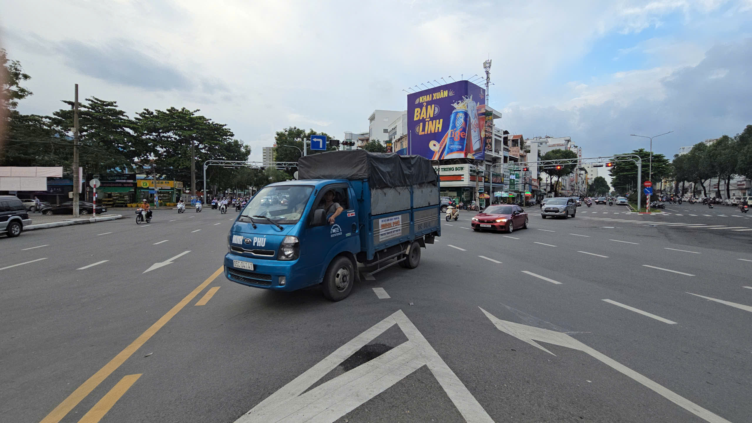 Đ&egrave;n t&iacute;n hiệu ở ng&atilde; năm trung t&acirc;m TP Cần Thơ hoạt động hiệu quả- Ảnh 10.