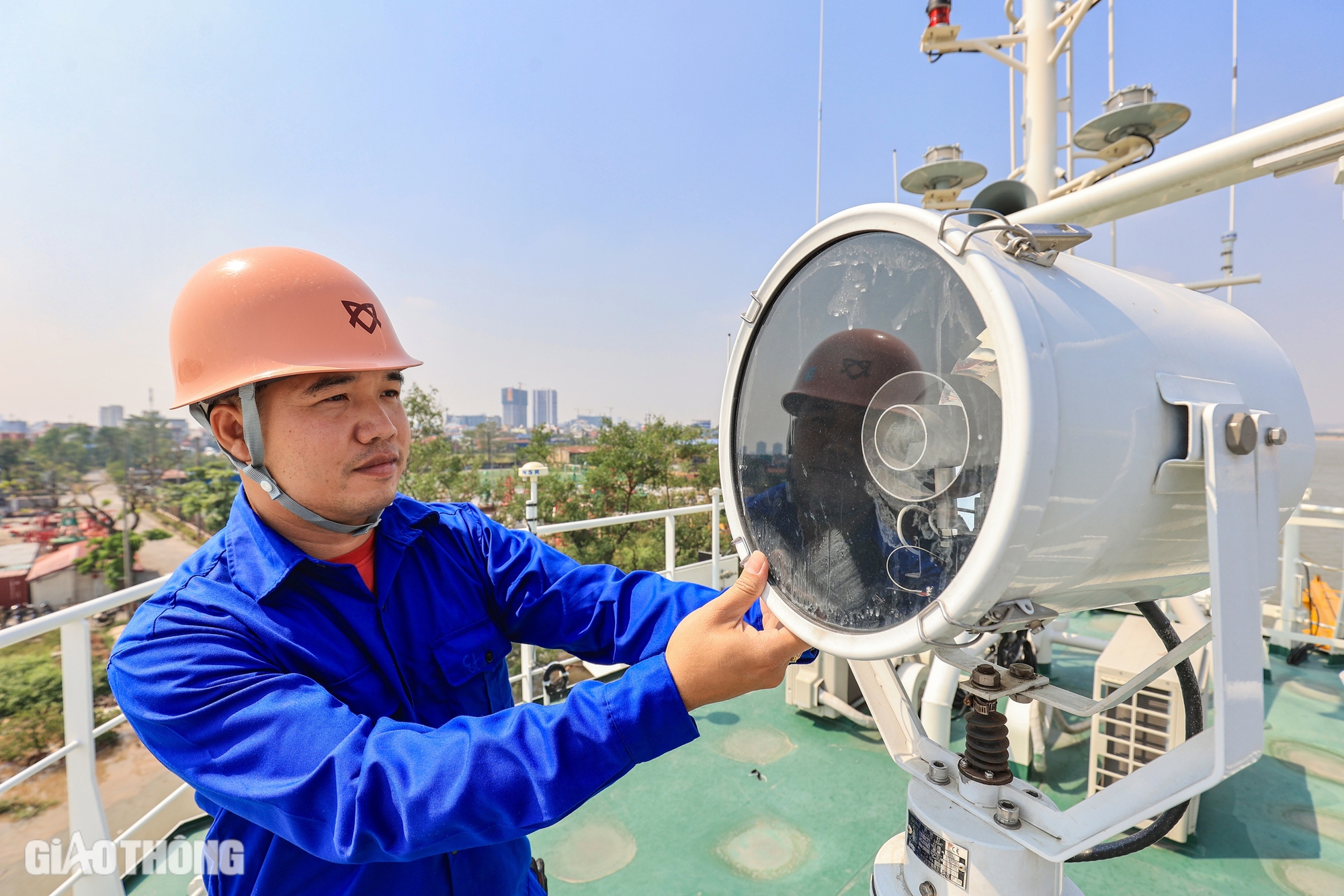 &ldquo;Nội soi&rdquo; t&agrave;u tiếp tế hiện đại nhất miền Bắc- Ảnh 11.