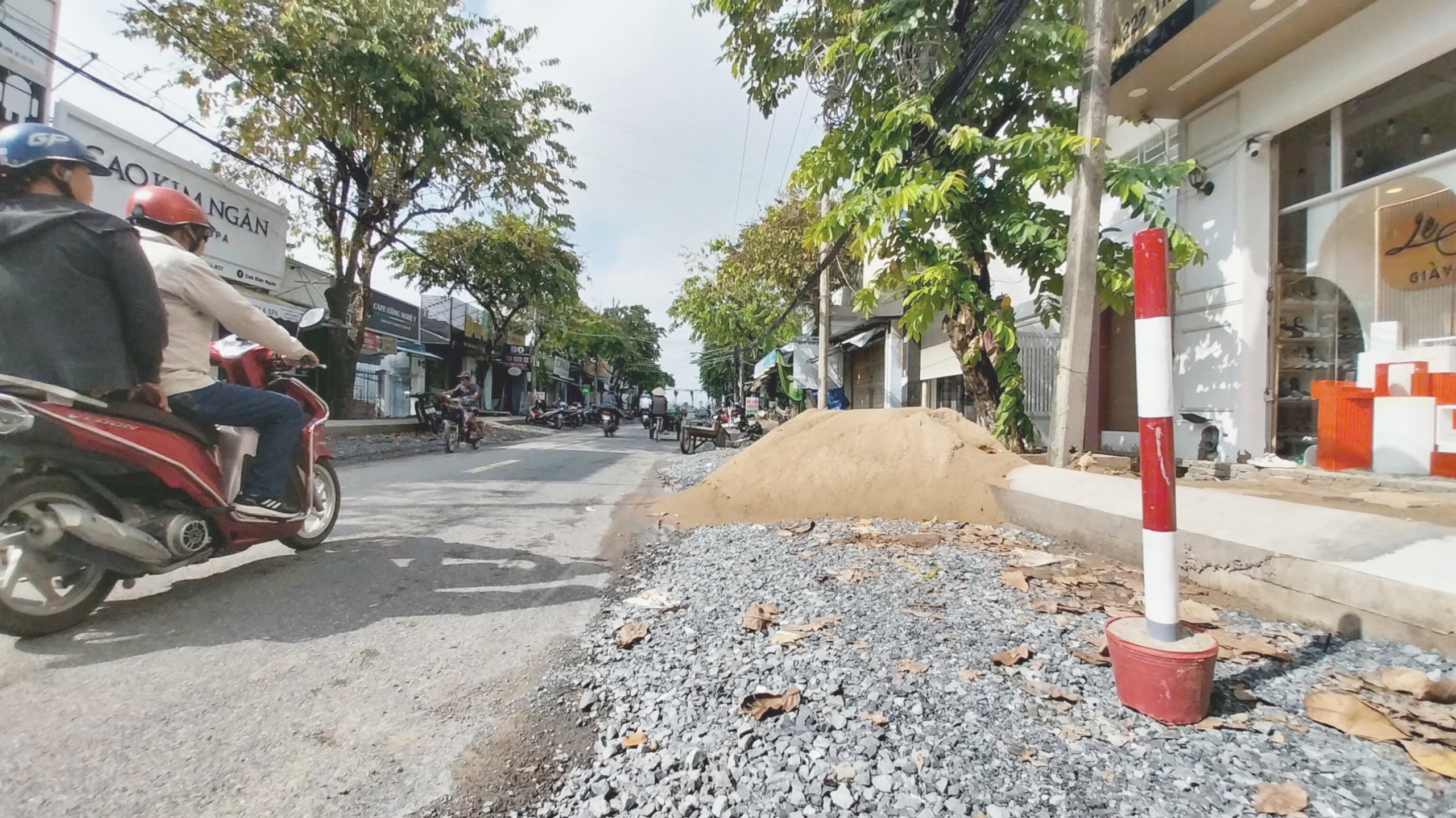 Đồng Th&aacute;p: Bất an ở tuyến đường thi c&ocirc;ng chống ngập- Ảnh 2.