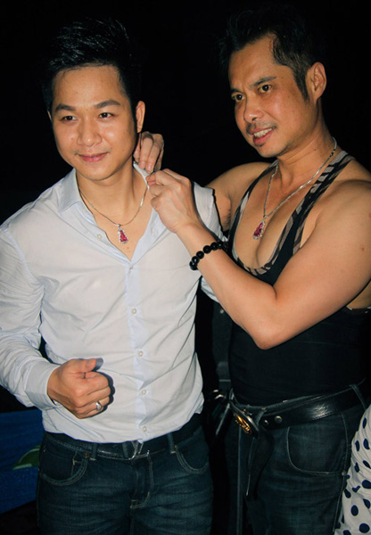 Con nu&ocirc;i ca sĩ Ngọc Sơn bức x&uacute;c khi bị đồn qua đời v&igrave; tai nạn- Ảnh 3.