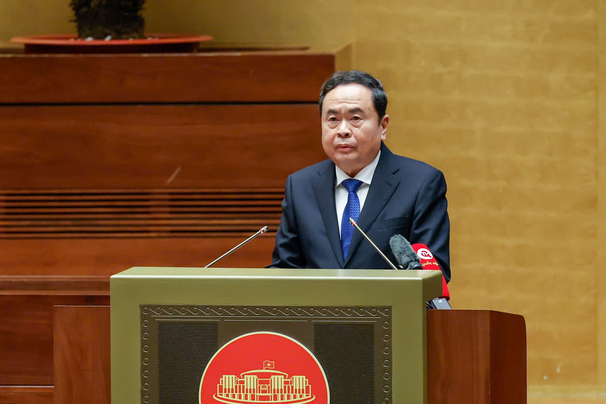 Thông qua dự án đường sắt tốc độ cao Bắc - Nam là minh chứng của tư duy đổi mới- Ảnh 1. Thông qua dự án đường sắt tốc độ cao Bắc - Nam là minh chứng của tư duy đổi mới- Ảnh 1.