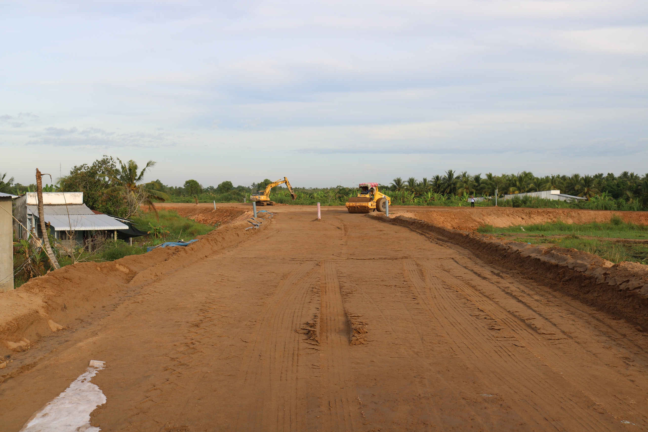 Bộ trưởng GTVT: Tiếp tục thi c&ocirc;ng "3 ca, 4 k&iacute;p", đưa cao tốc Cần Thơ - C&agrave; Mau về đ&iacute;ch sớm- Ảnh 3.