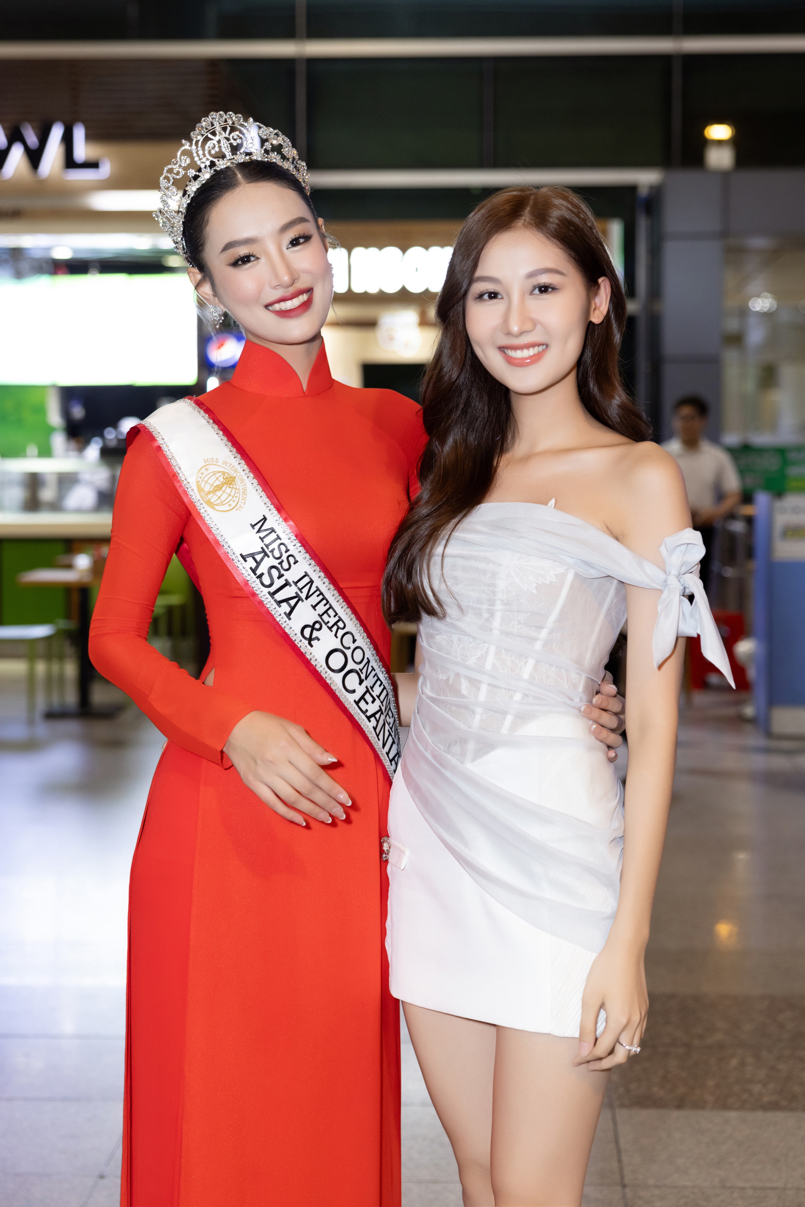 Á hậu 3 Miss Intercontinental 2024 Khánh Linh về nước: Đại diện Việt Nam thắng lớn 3 năm- Ảnh 3. Á hậu 3 Miss Intercontinental 2024 Khánh Linh về nước: Đại diện Việt Nam thắng lớn 3 năm- Ảnh 3.