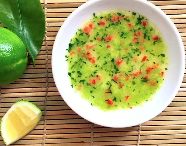 Loại l&aacute; phơi kh&ocirc; th&agrave;nh &ldquo;thuốc kh&aacute;ng sinh tự nhi&ecirc;n&rdquo; gi&uacute;p dưỡng gan, hạ đường huyết cực tốt- Ảnh 3.