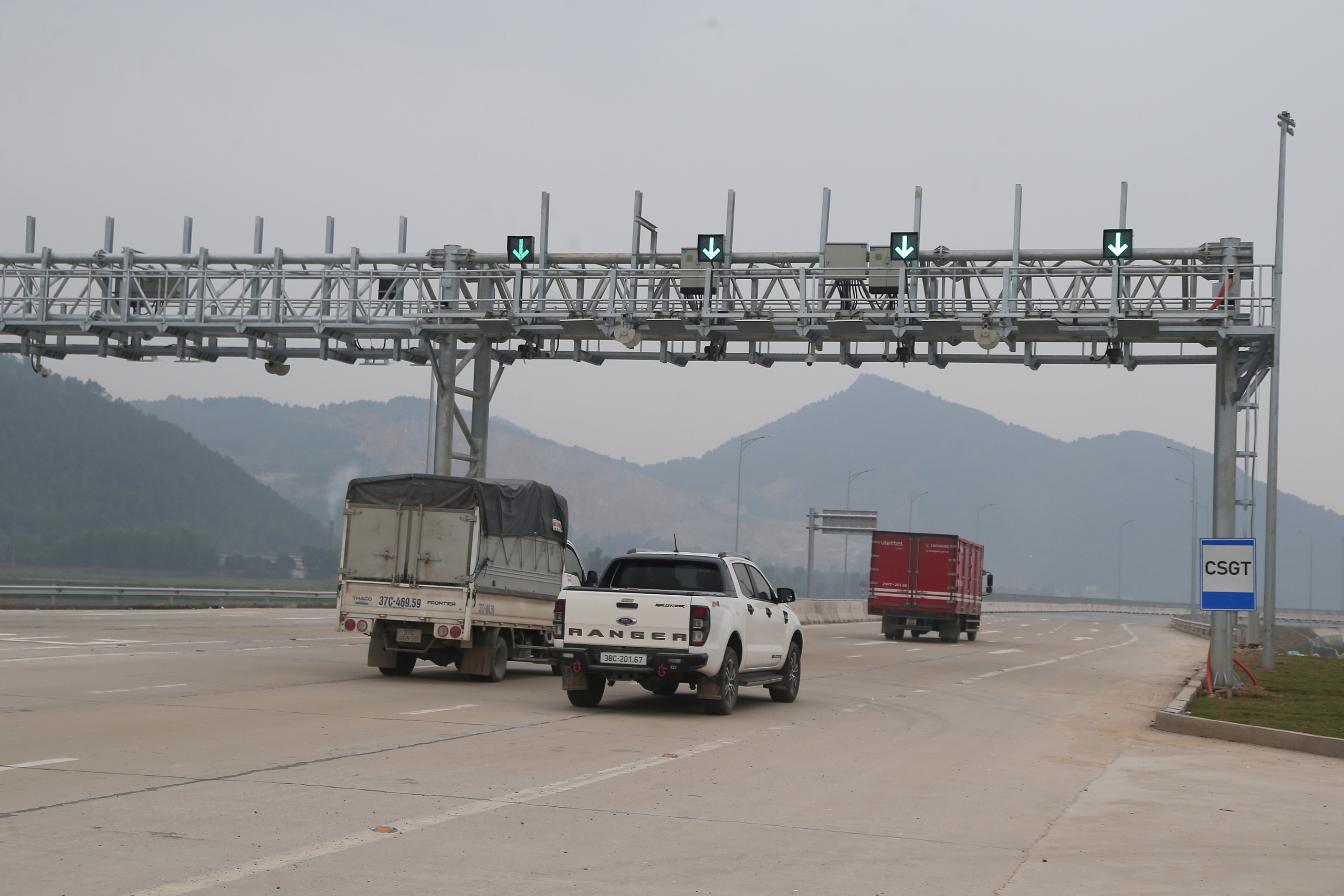 Hệ thống thu ph&iacute; tr&ecirc;n cao tốc Diễn Ch&acirc;u - B&atilde;i Vọt c&oacute; g&igrave; đặc biệt?- Ảnh 3.