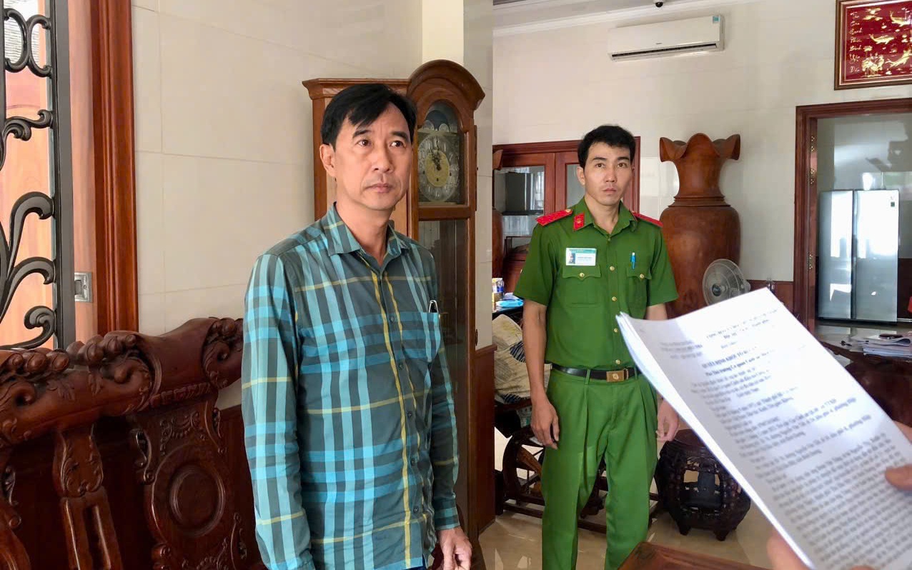 Bắt tạm giam luật sư lừa đảo, chiếm đoạt t&agrave;i sản