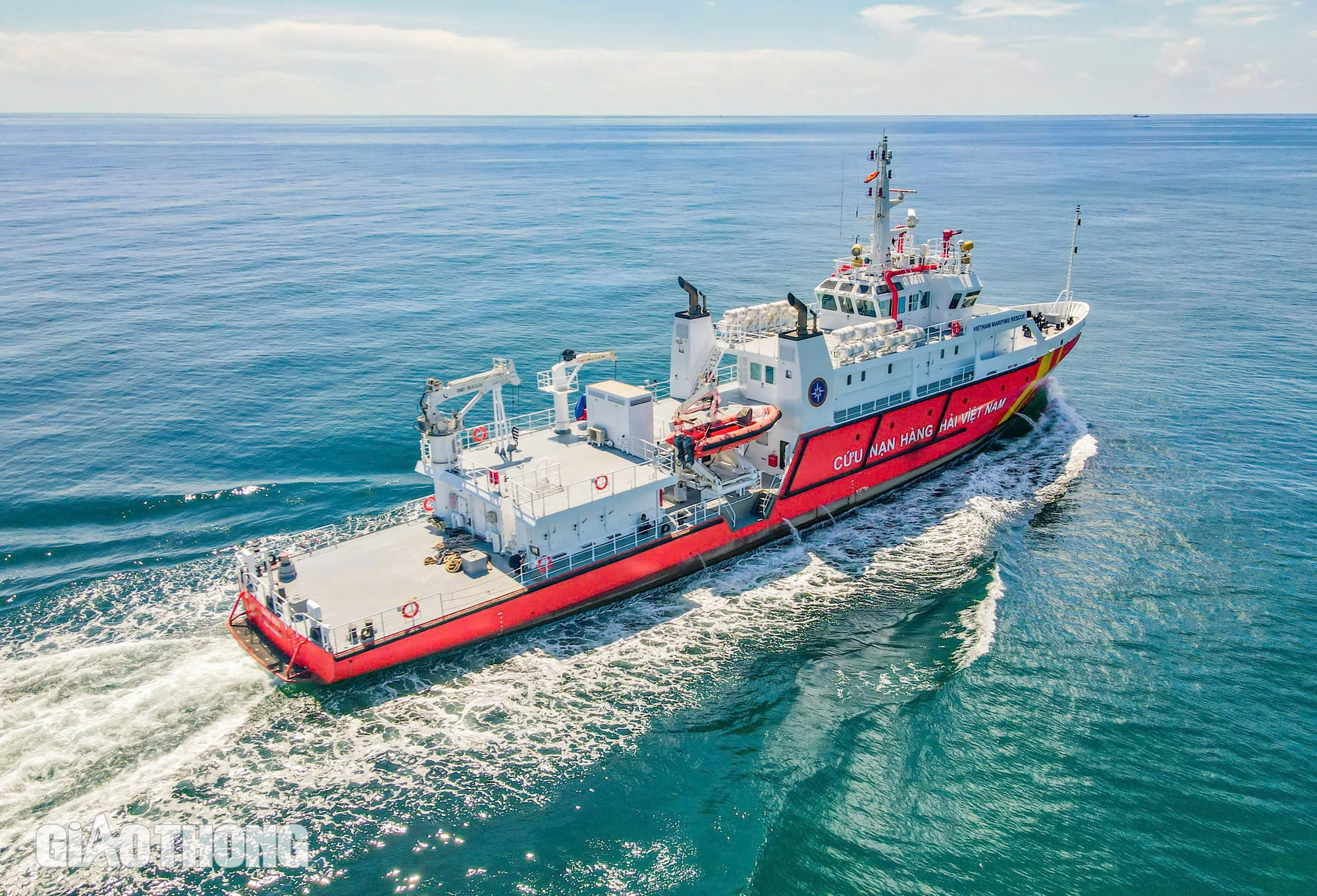 Cứu nạn miền Trung c&oacute; th&ecirc;m t&agrave;u SAR mới- Ảnh 3.