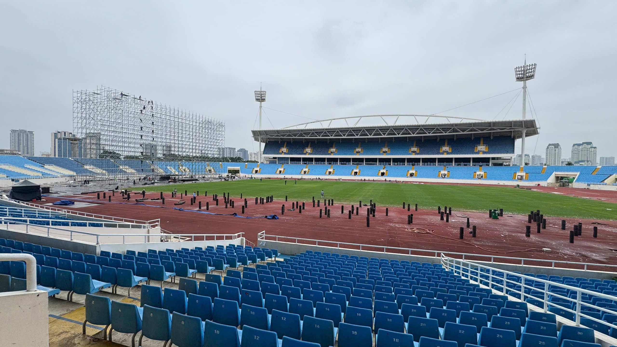 S&acirc;n Mỹ Đ&igrave;nh c&oacute; đủ điều kiện tổ chức c&aacute;c trận đấu của tuyển Việt Nam tại AFF Cup?- Ảnh 5.