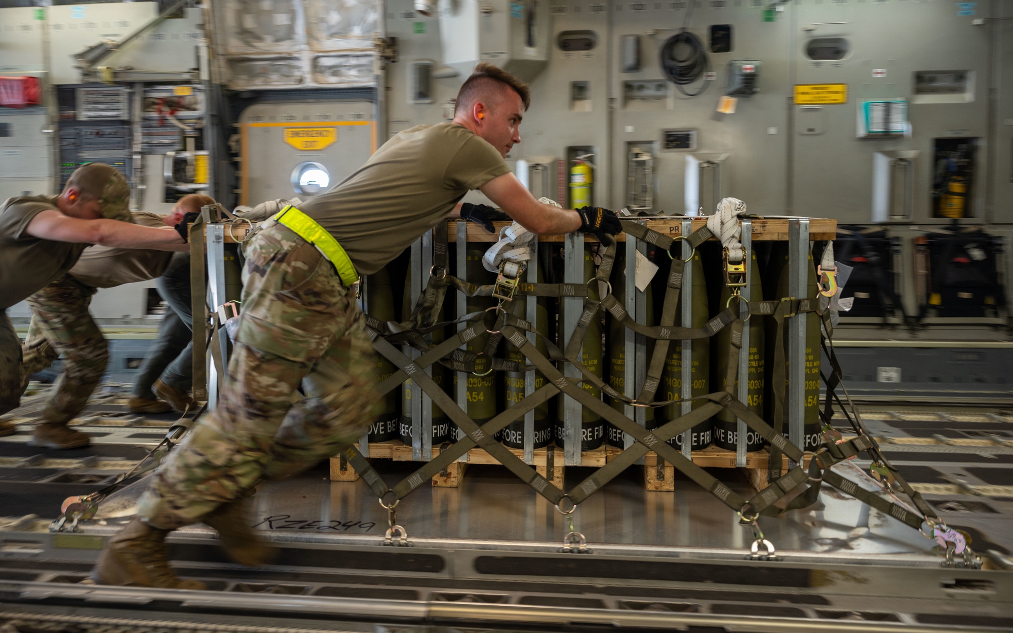 Chính quyền Tổng thống Biden sắp công bố gói viện trợ quân sự cuối cùng cho Ukraine- Ảnh 2. Mỹ tiếp tục công bố thêm gói viện trợ quân sự trị giá 500 triệu USD dành cho Ukraine