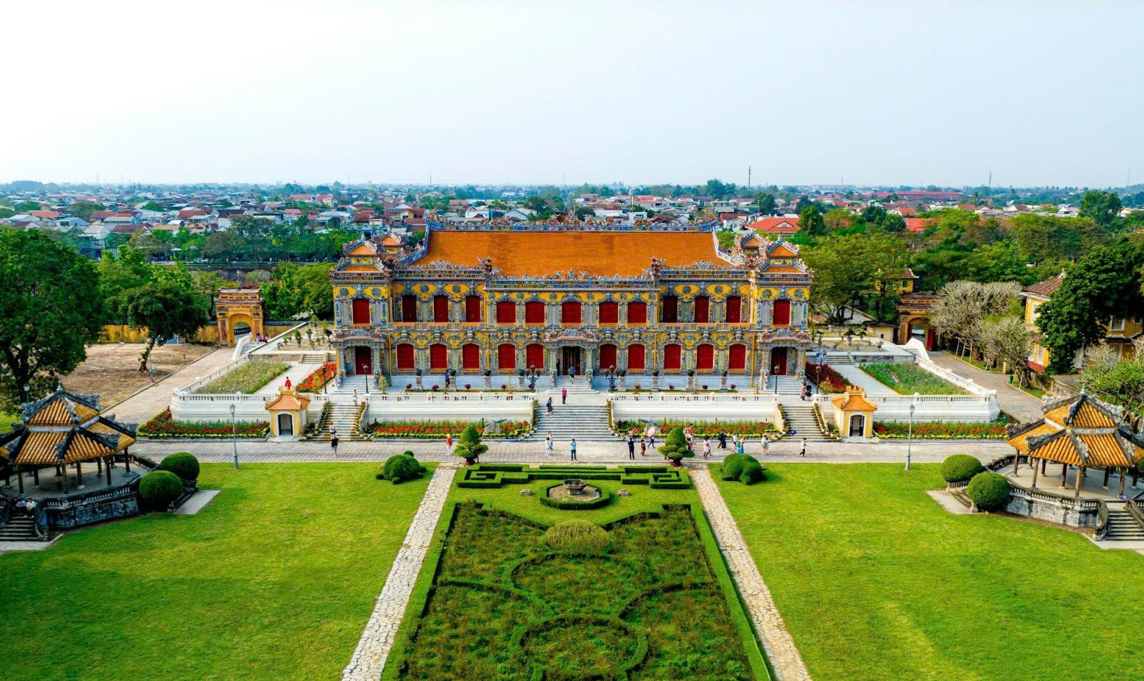 Khám phá ngôi điện chỉ còn nền móng được phục hồi thành điểm đến thu hút du khách ở Huế- Ảnh 1. Khám phá ngôi điện chỉ còn nền móng được phục hồi thành điểm đến thu hút du khách ở Huế- Ảnh 1.