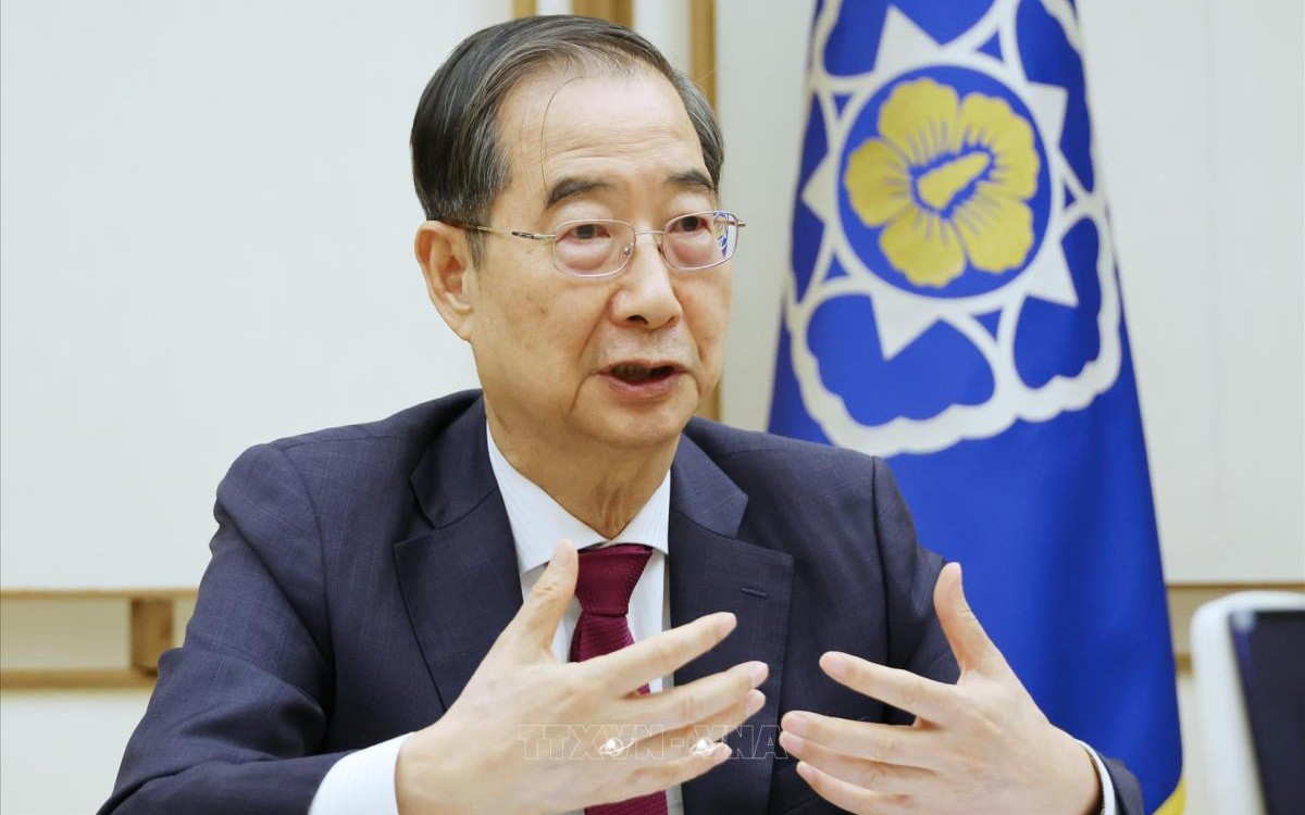 Tổng thống Hàn Quốc Yoon Suk Yeol bị triệu tập thẩm vấn vào đúng lễ Giáng sinh- Ảnh 4. Ông Yoon Suk Yeol bị luận tội, người nắm quyền Tổng thống Hàn Quốc là ai?