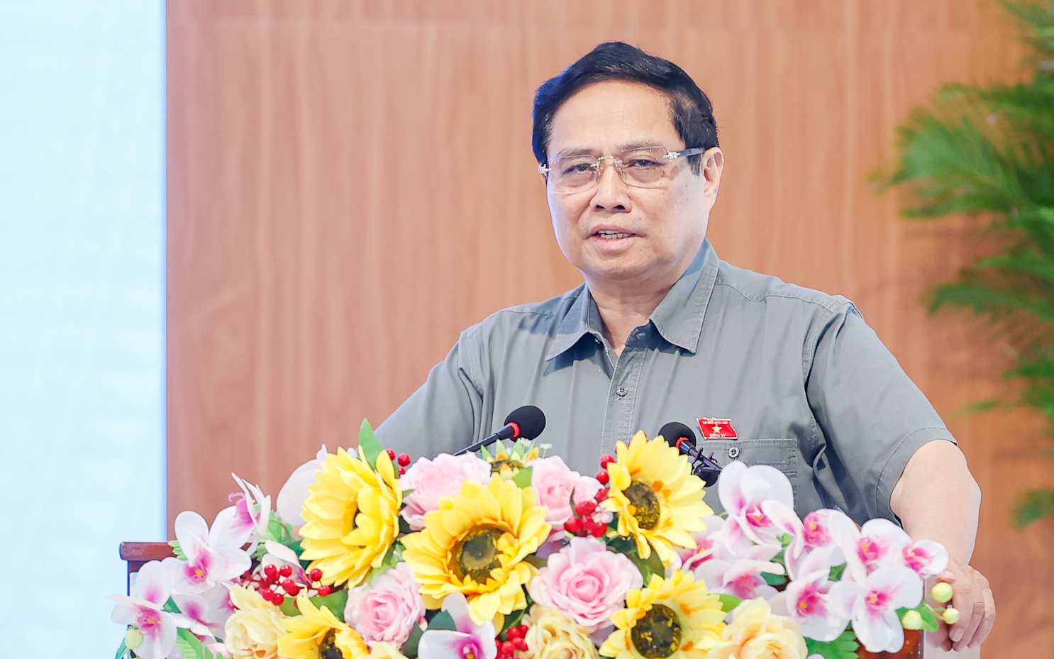 Thủ tướng: Nghi&ecirc;n cứu triển khai tuyến đường sắt TP.HCM - Cần Thơ k&eacute;o d&agrave;i tới C&agrave; Mau