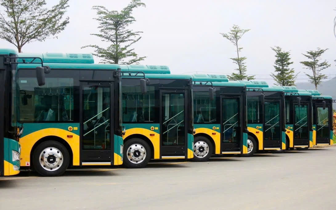 Chi tiết lộ tr&igrave;nh 17 tuyến xe bu&yacute;t điện kết nối metro số 1