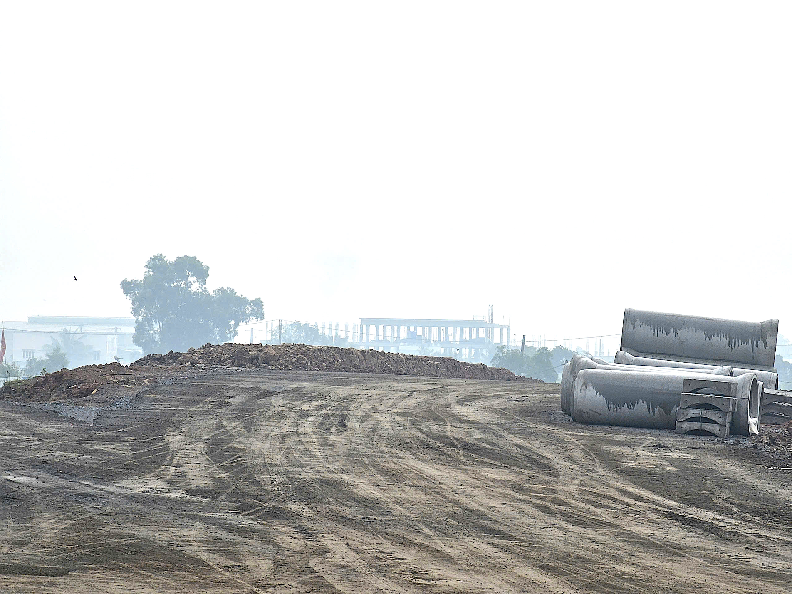 Cao tốc nghìn tỷ chờ 250m đường nối để thông xe- Ảnh 2. Cao tốc nghìn tỷ chờ 250m đường nối để thông xe- Ảnh 2.