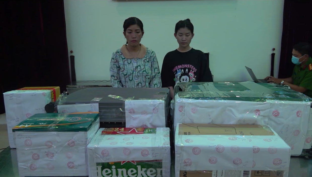 X&oacute;a đường d&acirc;y bu&ocirc;n b&aacute;n 42kg ma t&uacute;y, bắt giữ 3 đối tượng- Ảnh 1.