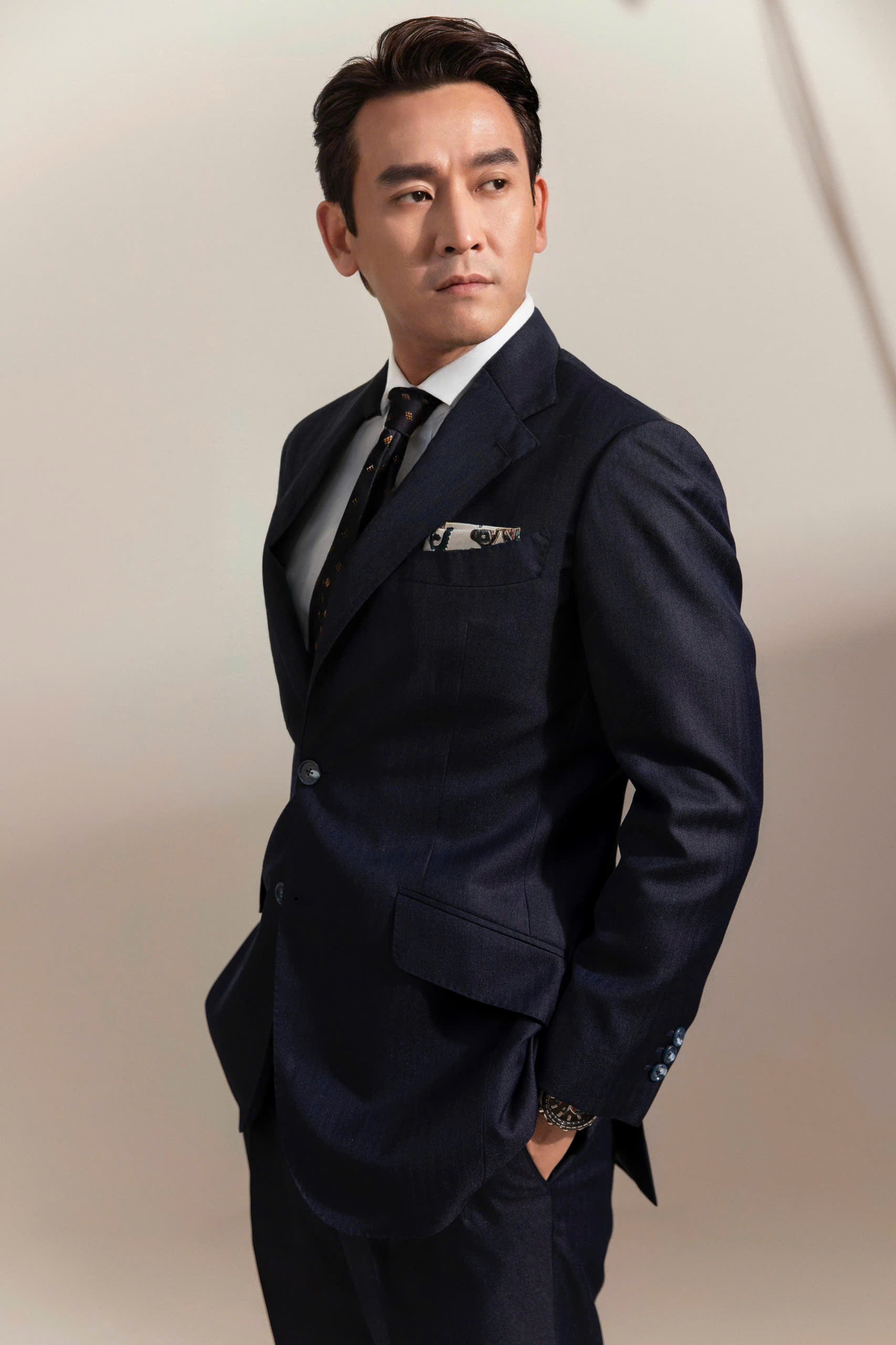 "Nam thần" Hứa Vĩ Văn t&aacute;i xuất với vai diễn si t&igrave;nh trong phim kinh dị "Đồi h&agrave;nh x&aacute;c"- Ảnh 4.