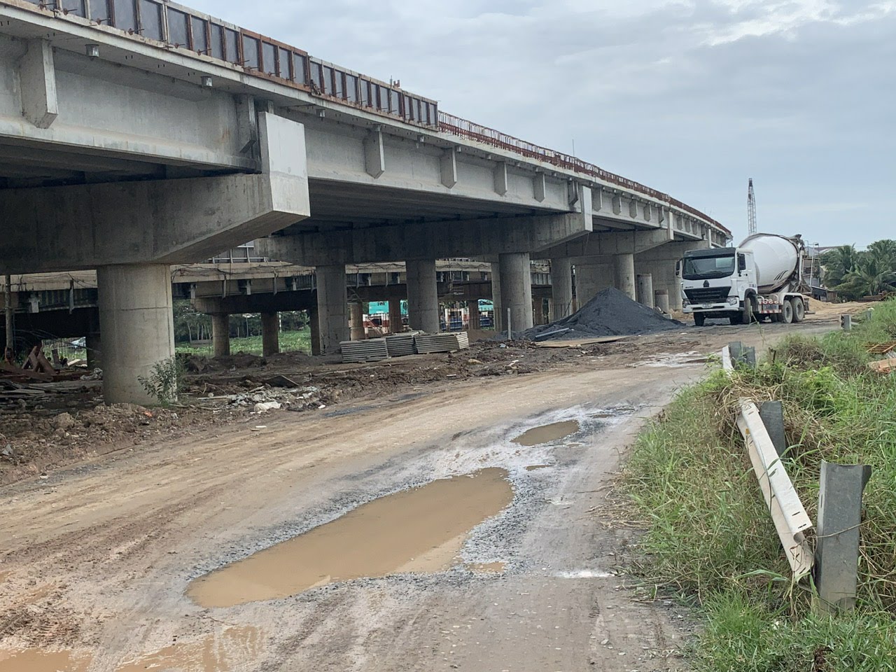 Vướng mặt bằng, dự &aacute;n n&acirc;ng cao tĩnh kh&ocirc;ng 11 cầu khu vực ph&iacute;a Nam gặp kh&oacute;- Ảnh 1.