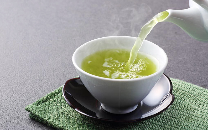 Tr&agrave; xanh cực tốt nhưng một ng&agrave;y uống bao nhi&ecirc;u t&aacute;ch tr&agrave; l&agrave; đủ?