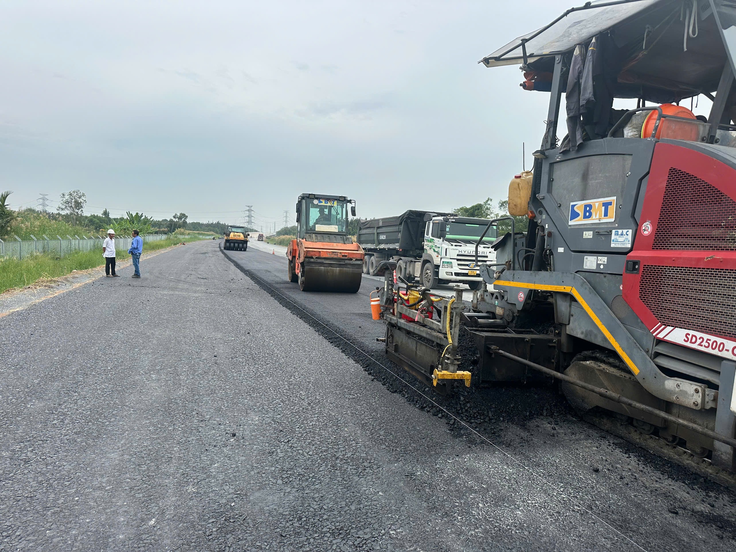Th&ocirc;ng xe 22km đoạn ph&iacute;a T&acirc;y cao tốc Bến Lức - Long Th&agrave;nh dịp 30/4/2025- Ảnh 3.