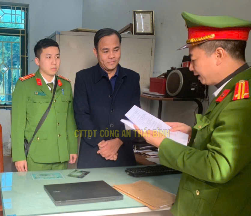 Khởi tố một trưởng ph&ograve;ng ở Cục Thống k&ecirc; tỉnh Th&aacute;i B&igrave;nh
- Ảnh 1.