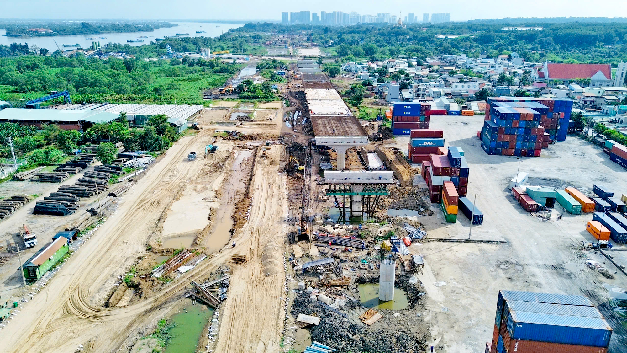 TP.HCM: Nh&agrave; thầu tuyến V&agrave;nh đai 3 vừa l&agrave;m vừa ng&oacute;ng mặt bằng- Ảnh 1.