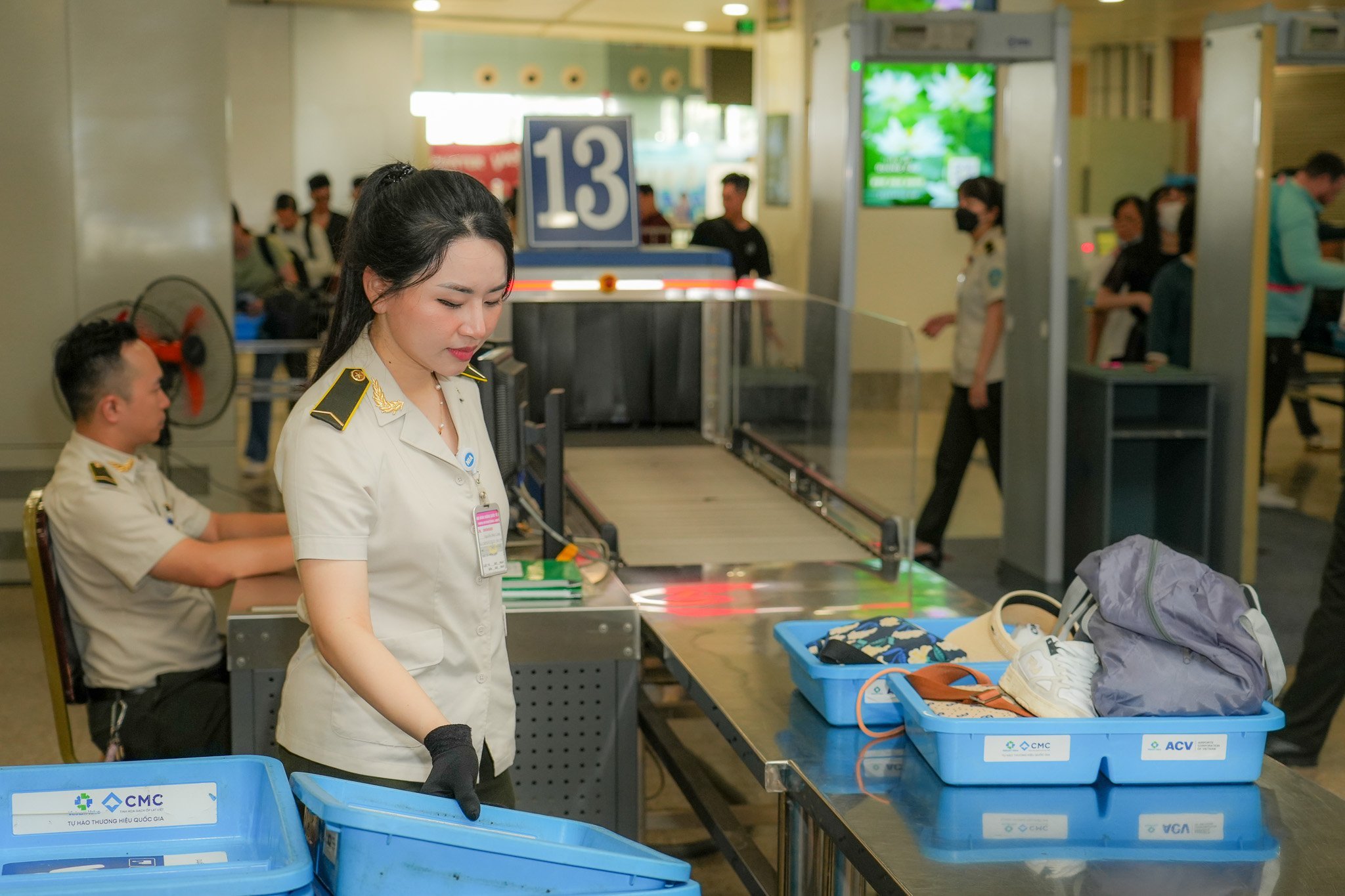 Bộ GTVT y&ecirc;u cầu tăng cường chống bu&ocirc;n lậu dịp Tết Nguy&ecirc;n đ&aacute;n Ất Tỵ- Ảnh 1.