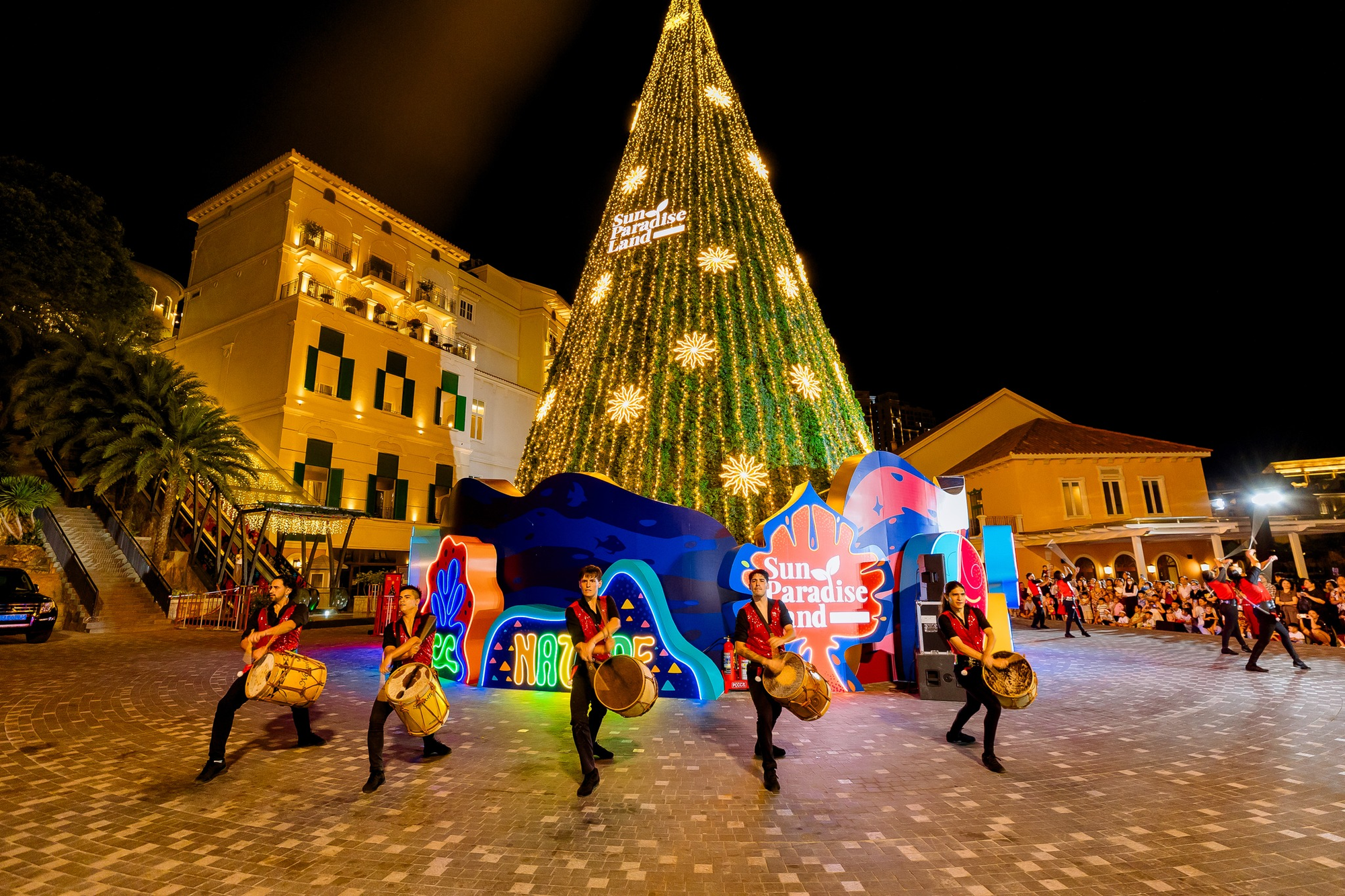 Đi đâu để đón Giáng sinh lung linh như trời Âu?- Ảnh 6. Đi đâu để đón Giáng sinh lung linh như trời Âu?- Ảnh 6.