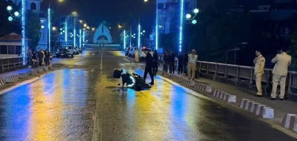 Khởi tố người đ&agrave;n &ocirc;ng H&agrave;n Quốc đi xe m&aacute;y g&acirc;y tai nạn rồi bỏ trốn- Ảnh 1.