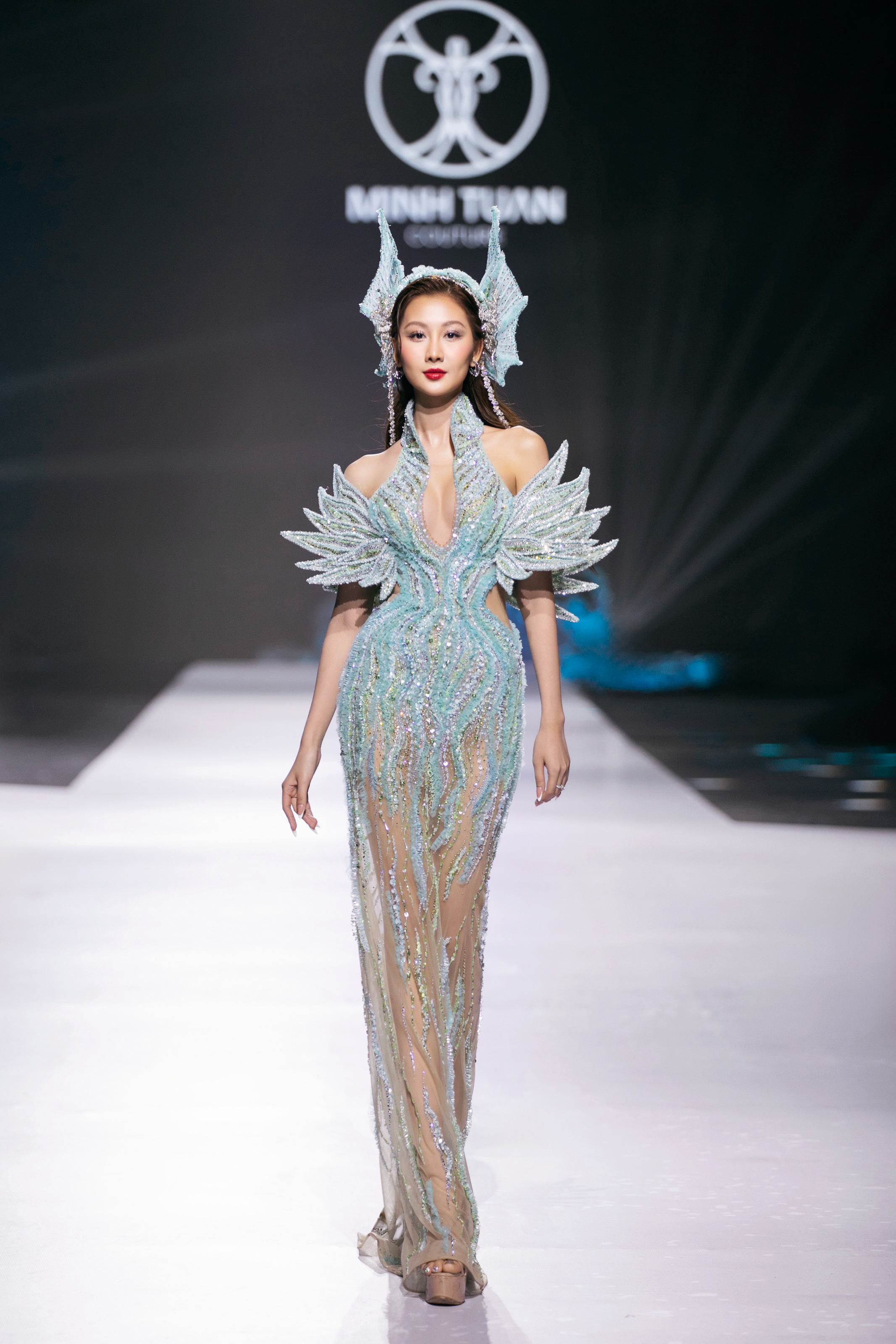 Hoa hậu Bảo Ngọc, Thanh Thuỷ, Trúc Diễm và Ý Nhi làm vedette ở VBFF lần thứ 10- Ảnh 11. Hoa hậu Bảo Ngọc, Thanh Thuỷ, Trúc Diễm và Ý Nhi làm vedette ở VBFF lần thứ 10- Ảnh 11.