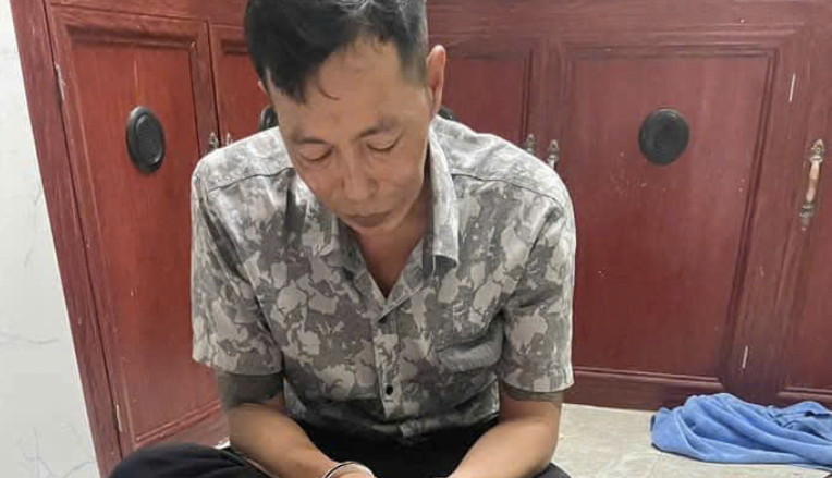 Tạm giữ người đ&agrave;n &ocirc;ng 47 tuổi t&agrave;ng trữ 1,7kg ma t&uacute;y- Ảnh 2.