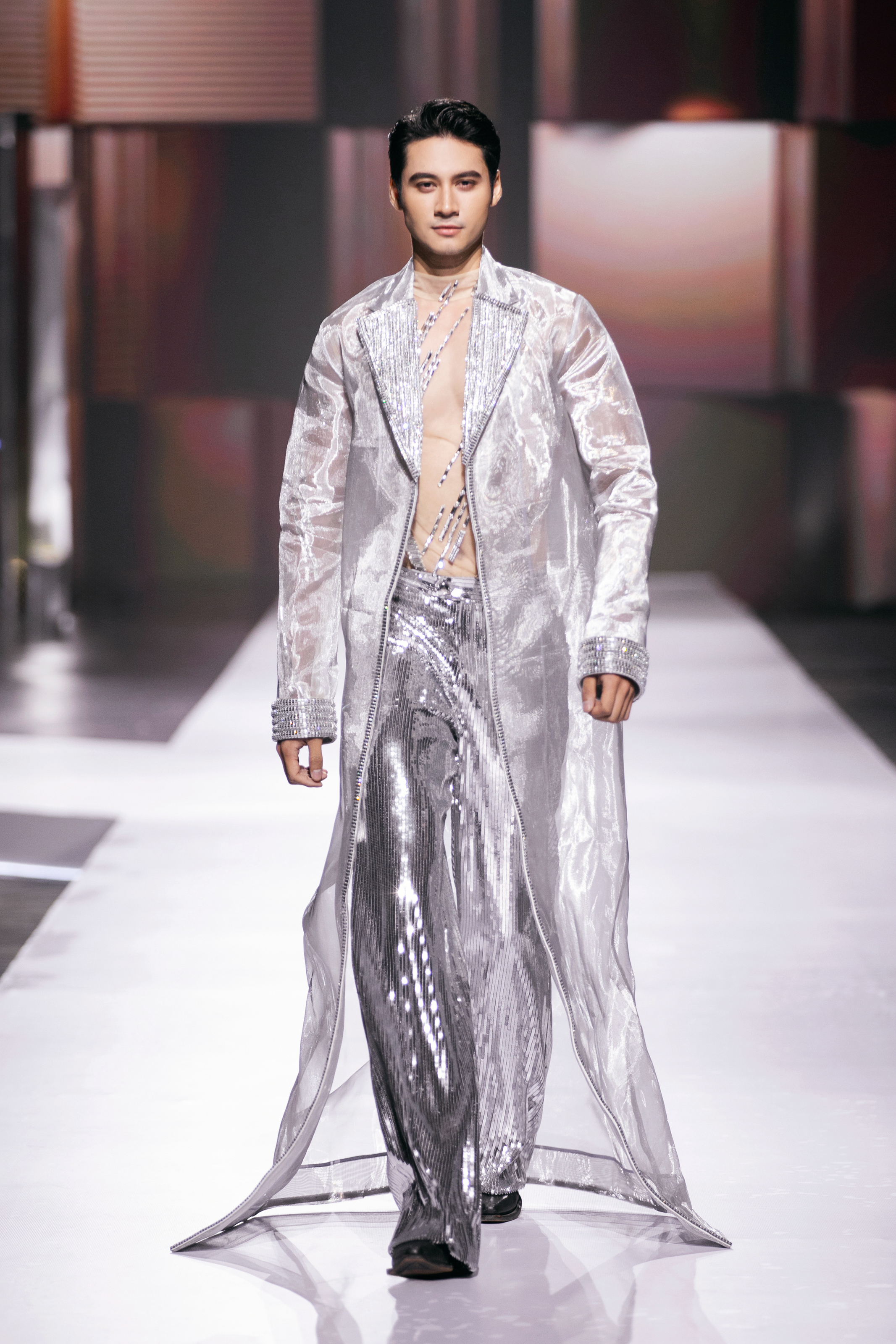 Hoa hậu Bảo Ngọc, Thanh Thuỷ, Trúc Diễm và Ý Nhi làm vedette ở VBFF lần thứ 10- Ảnh 18. Hoa hậu Bảo Ngọc, Thanh Thuỷ, Trúc Diễm và Ý Nhi làm vedette ở VBFF lần thứ 10- Ảnh 18.