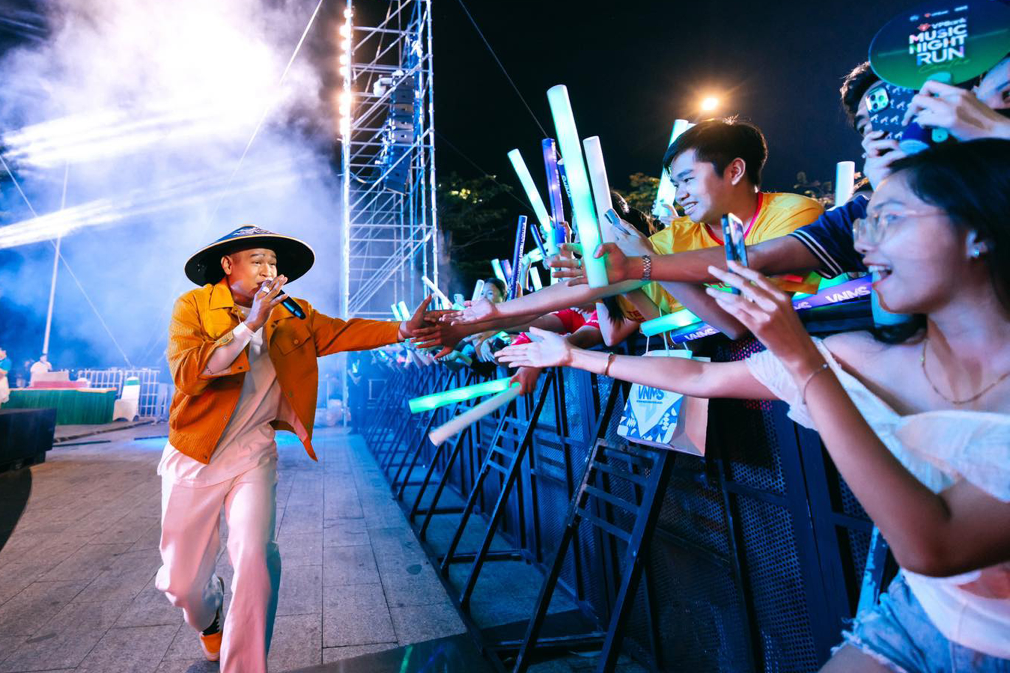 Rapper Long N&oacute;n L&aacute;: T&ocirc;i sợ m&igrave;nh bị l&atilde;ng qu&ecirc;n- Ảnh 2.