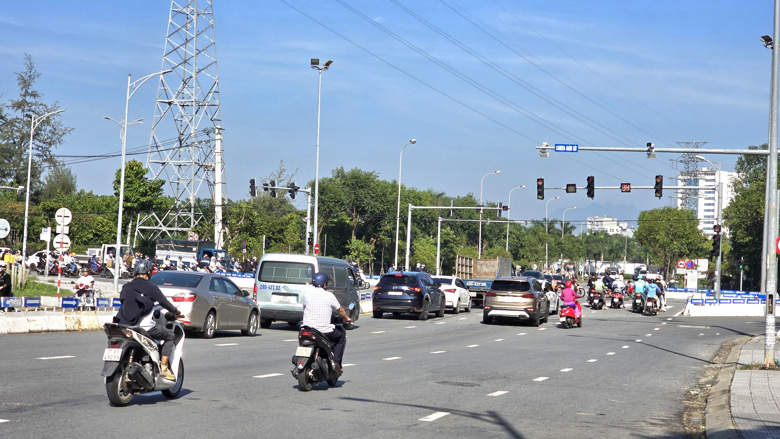 Gia tăng &ugrave;n tắc, Đ&agrave; Nẵng tổ chức lại n&uacute;t giao cầu H&ograve;a Xu&acirc;n - Thăng Long- Ảnh 2.