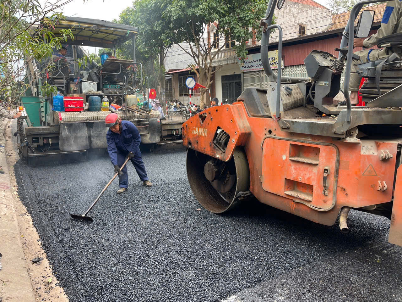 Lạng Sơn: Chưa nhận tiền bồi thường, người d&acirc;n vẫn giao 98% mặt bằng để cải tạo QL4B- Ảnh 1.