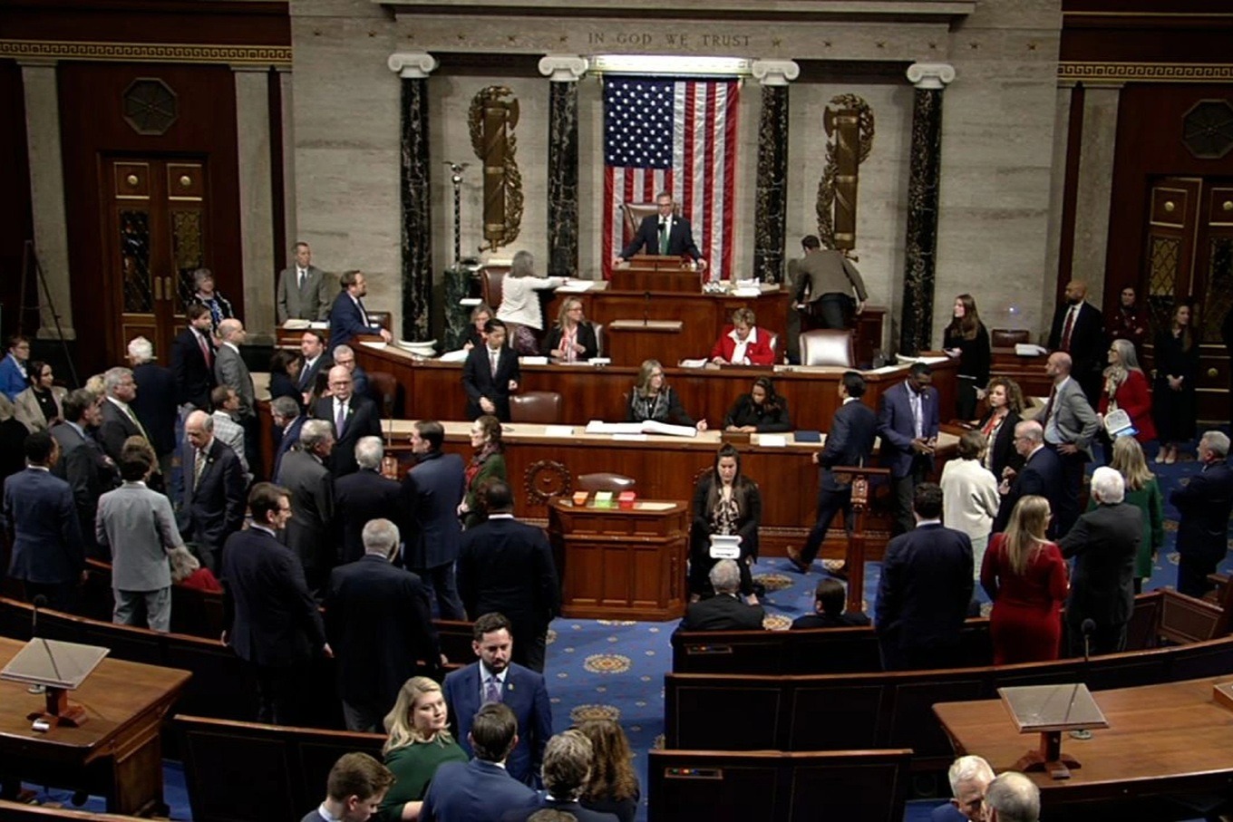 Thấy gì khi dự luật ngân sách bị Hạ viện bác bỏ dù được ông Trump ủng hộ?- Ảnh 2. Thấy gì khi dự luật ngân sách bị Hạ viện bác bỏ dù được ông Trump ủng hộ?- Ảnh 2.