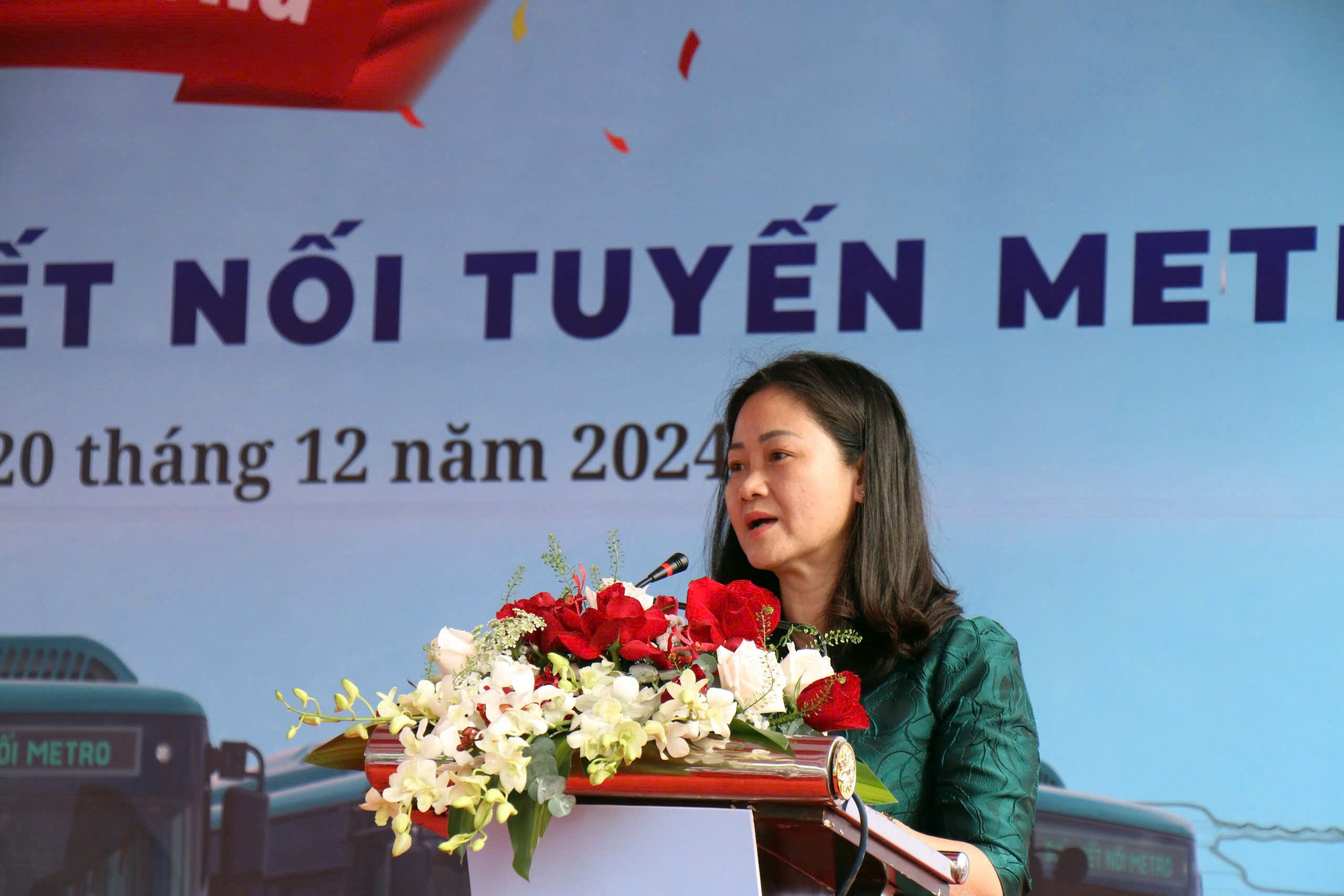 Khai trương 17 tuyến xe bu&yacute;t điện kết nối c&aacute;c nh&agrave; ga metro số 1- Ảnh 2.