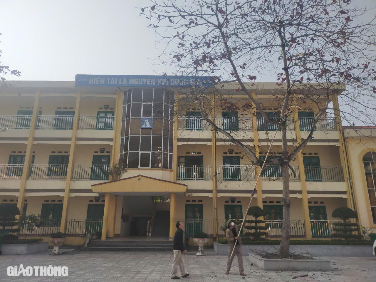 Nam sinh tử vong do TNGT khi đi viếng bạn c&ugrave;ng lớp ở Th&aacute;i Nguy&ecirc;n: Nước mắt người ở lại- Ảnh 5.