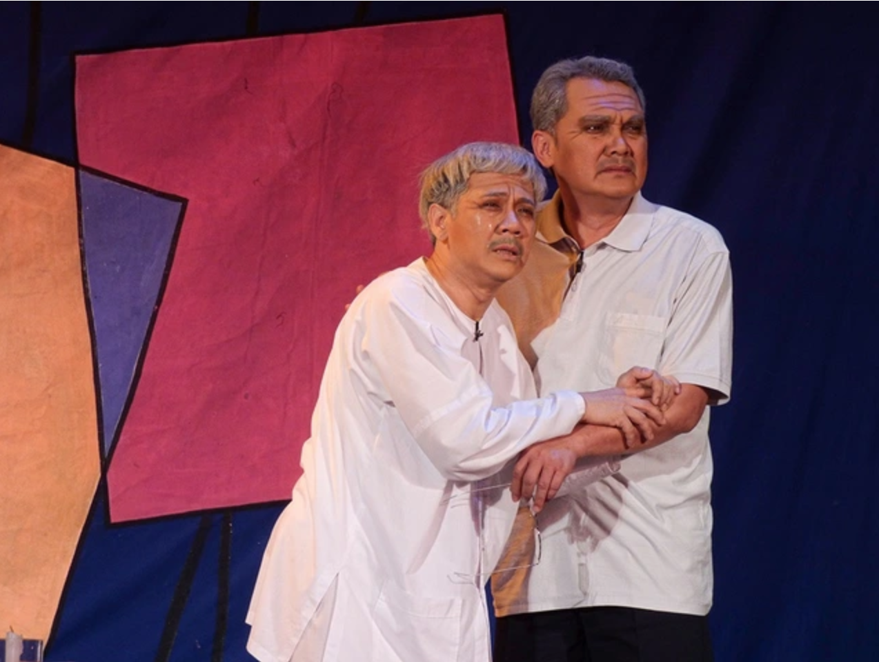 NSƯT Thành Lộc: "Tôi và Hữu Châu từng có xung đột khủng khiếp"- Ảnh 3. NSƯT Thành Lộc: "Tôi và Hữu Châu từng có xung đột khủng khiếp"- Ảnh 3.