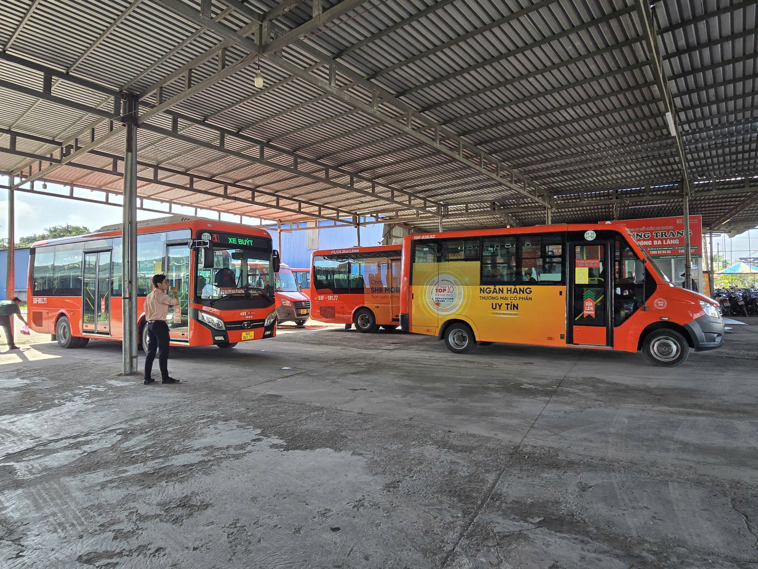 Việt kiều về nước hết lời khen xe bu&yacute;t Cần Thơ- Ảnh 2.