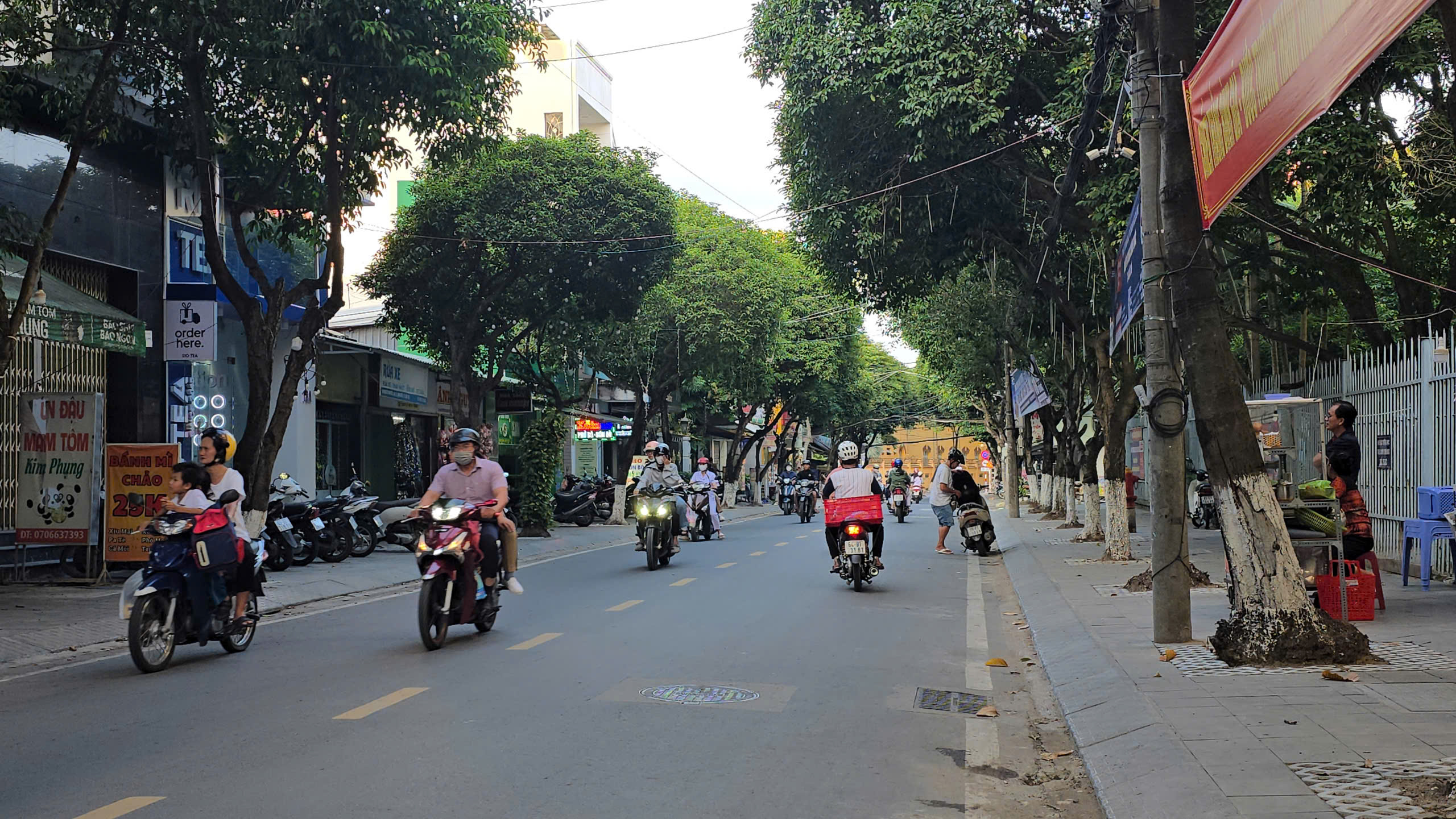 Cần Thơ cải tạo vỉa h&egrave;, sửa cầu đường đ&oacute;n năm mới 2025- Ảnh 6.