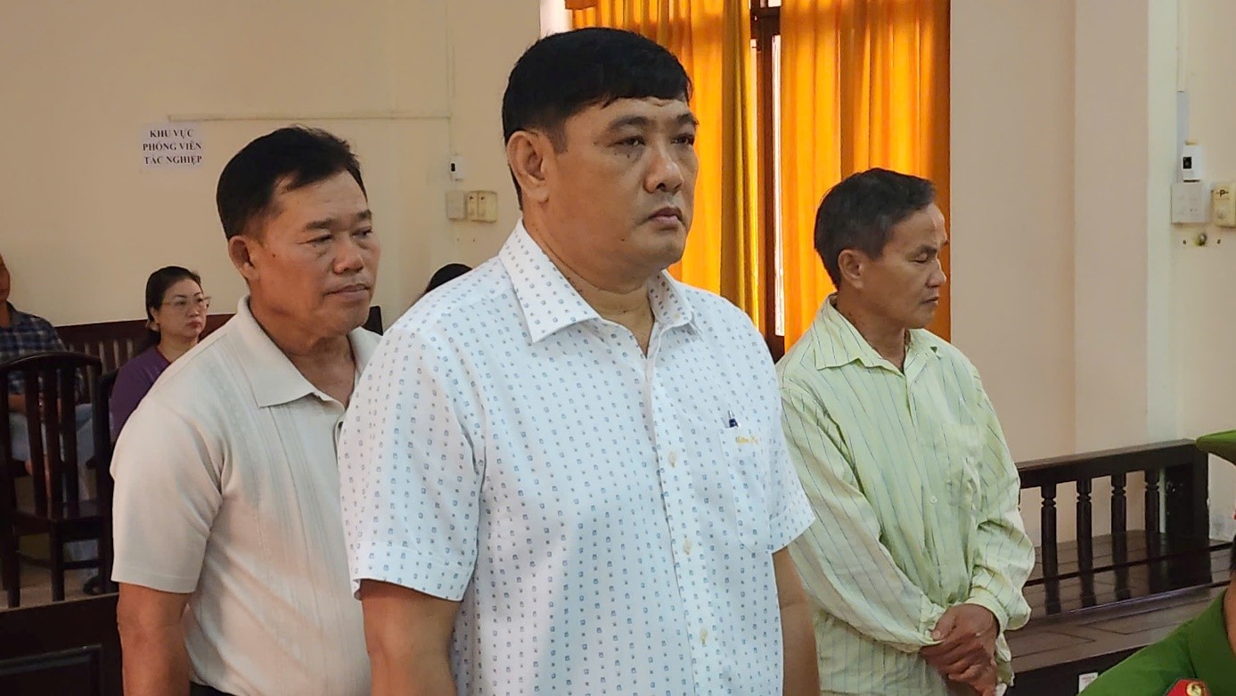 Tuy&ecirc;n &aacute;n vụ nhận hối lộ tại Trung t&acirc;m Đăng kiểm xe cơ giới Ki&ecirc;n Giang- Ảnh 2.