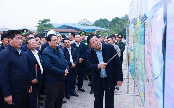 Thủ tướng khảo s&aacute;t dự &aacute;n x&acirc;y dựng đường sắt L&agrave;o Cai - H&agrave; Nội - Hải Ph&ograve;ng