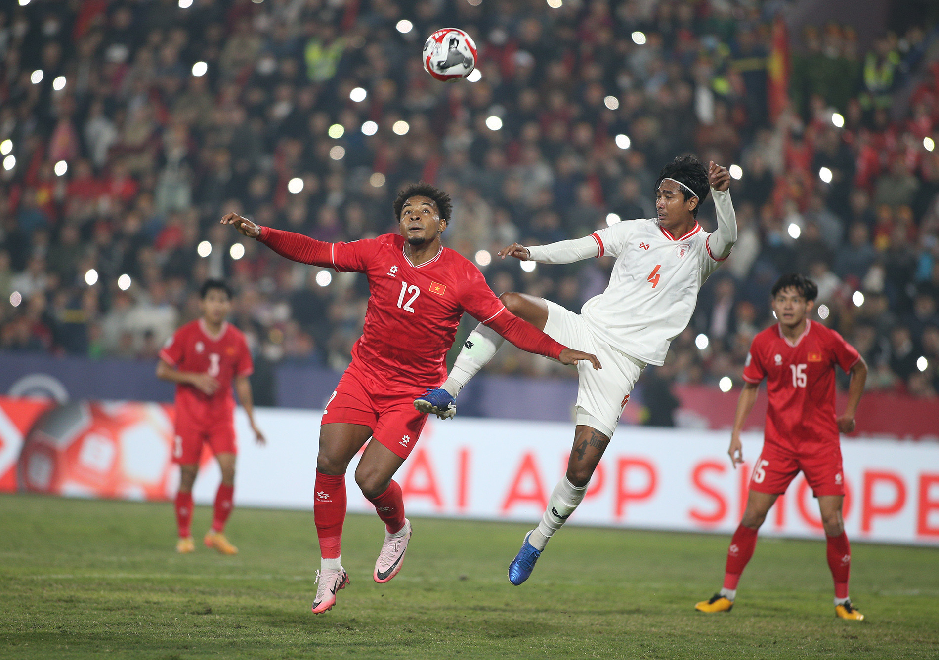 Đ&aacute; một trận, Xu&acirc;n Son đ&atilde; l&agrave;m được việc khiến cả Đ&ocirc;ng Nam &Aacute; ngỡ ng&agrave;ng- Ảnh 1.