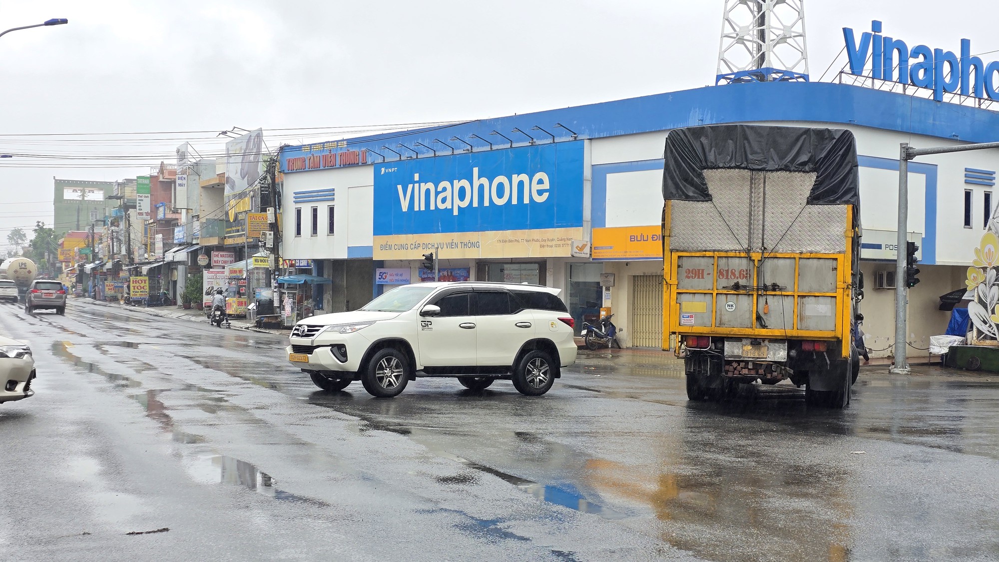 Tạm cấm lưu thông qua cầu Câu Lâu mới để sửa chữa, các ô tô lưu thông thế nào?- Ảnh 7. Tạm cấm lưu thông qua cầu Câu Lâu mới để sửa chữa, các ô tô lưu thông thế nào?- Ảnh 7.