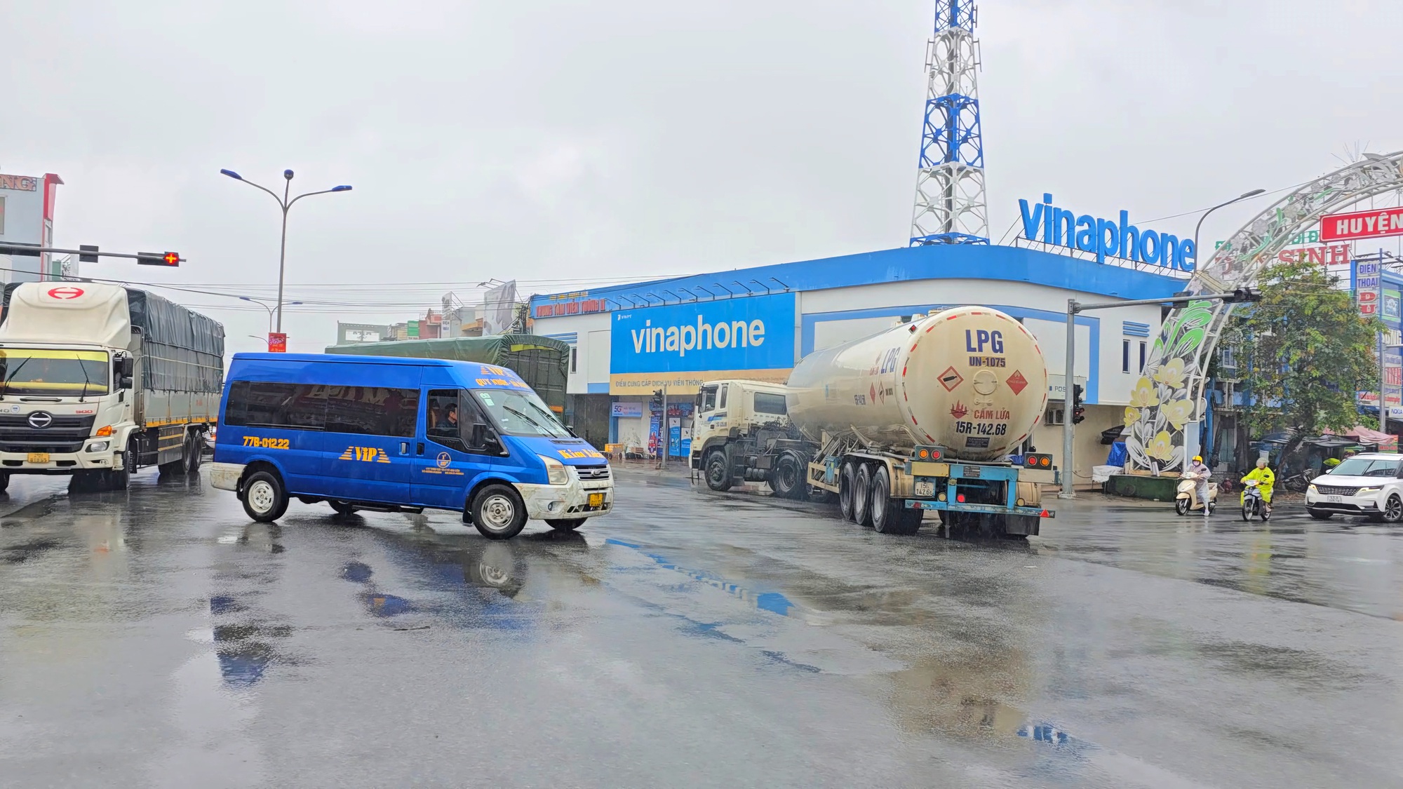 Tạm cấm lưu thông qua cầu Câu Lâu mới để sửa chữa, các ô tô lưu thông thế nào?- Ảnh 6. Tạm cấm lưu thông qua cầu Câu Lâu mới để sửa chữa, các ô tô lưu thông thế nào?- Ảnh 6.